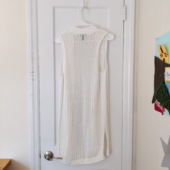 GAP Open Knit Long Sweater Vest in White, Like New - Picture 5 of 9